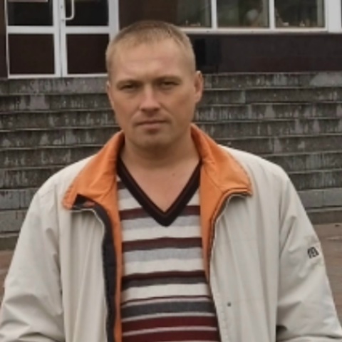Коля Усов